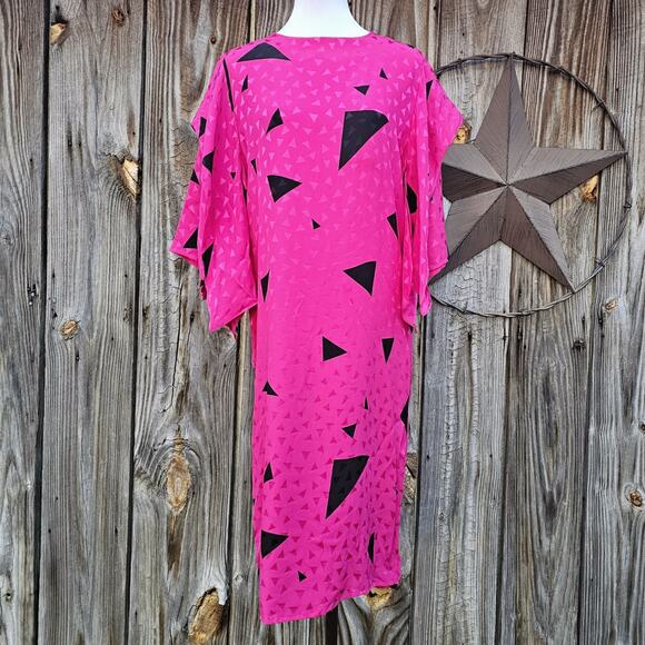 VTG Silk Dress Flora Kung Size 4 Pink Black Triangles Flutter Sleeve Vintage - Picture 1 of 10